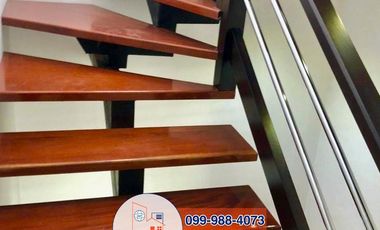 Moderna Casa a Estrenar en Venta / Ricaurte / Cuenca (C903)