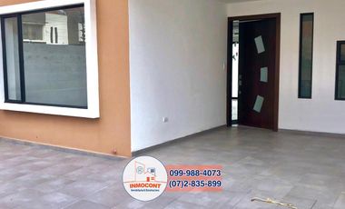Moderna Casa a Estrenar en Venta / Ricaurte / Cuenca (C903)