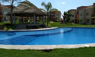 Casa en Venta en condominio con alberca en Emiliano Zapata Morelos