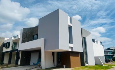 Casa Nueva en Fraccionamiento La Rioja