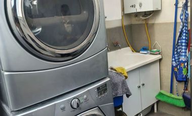 Se vende Dpto Dúplex, 253 m2, Chacarilla, 3 dorms, 4 baños, Terraza, 1 Estac.