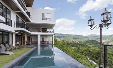Five Bedrooms Modern-Style House with Pool in Maria Luisa Estate Park