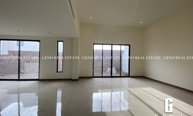 CASA MODERNA EN VENTA EN LA CANTERA