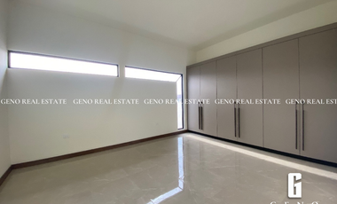 CASA MODERNA EN VENTA EN LA CANTERA