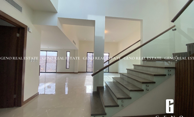CASA MODERNA EN VENTA EN LA CANTERA