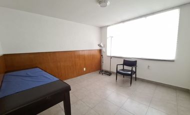 SE VENDE CASA CON USO DE SUELO COMERCIAL COLONIA AGRICULTURA TACUBA MIGUEL HIDALGO.