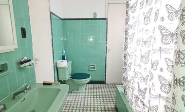 SE VENDE CASA CON USO DE SUELO COMERCIAL COLONIA AGRICULTURA TACUBA MIGUEL HIDALGO.