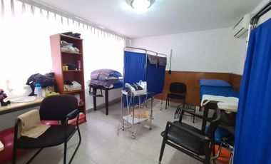SE VENDE CASA CON USO DE SUELO COMERCIAL COLONIA AGRICULTURA TACUBA MIGUEL HIDALGO.