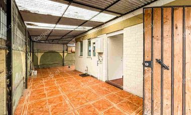 SE ARRIENDA CASA 2D + 1B, EN PASAJE, QUILICURA