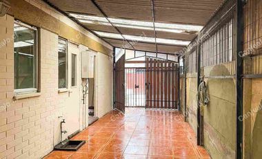 SE ARRIENDA CASA 2D + 1B, EN PASAJE, QUILICURA