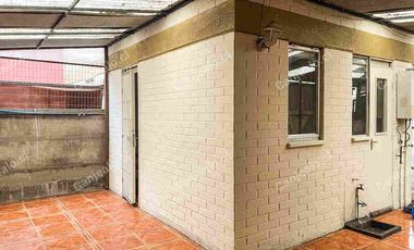 SE ARRIENDA CASA 2D + 1B, EN PASAJE, QUILICURA