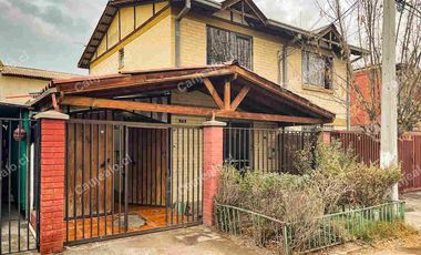 SE ARRIENDA CASA 2D + 1B, EN PASAJE, QUILICURA