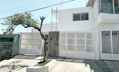 Casa duplex en venta en Loma Bonita