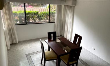 Casa en arriendo en Villa Country.