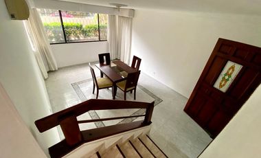 Casa en arriendo en Villa Country.