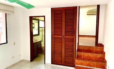 Casa en arriendo en Villa Country.