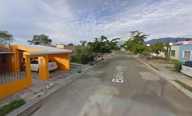 Inversión Segura y Rentable en Bienes Raíces, Casa en Remate Col. Fracc. Sol del Pacífico, Manzanillo Colima.