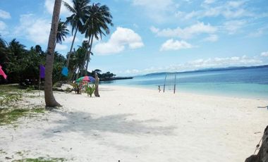 🌴 White Beach Resort Picnic Groove Grill and Resto-Bar in Carabao Island, Romblon, Philippines 🌴