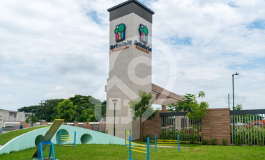 Terrenos en Venta en Urbanización Arboleia, Machala, Ecuador