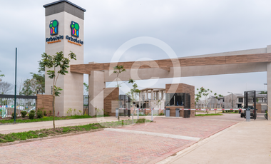 Terrenos en Venta en Urbanización Arboleia, Machala, Ecuador