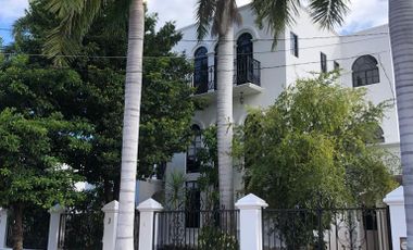 Hermosa Casa  centrica en Venta Cancun