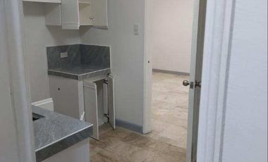 FOR SALE 3BR CONDOMINIUM: MOVE-IN READY! CLASSY WHITE!
