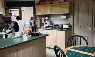 LINDA CASA EN VENTA, UBICADO EN ESQUINA, CAMACHO