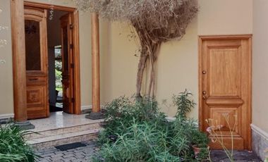 LINDA CASA EN VENTA, UBICADO EN ESQUINA, CAMACHO