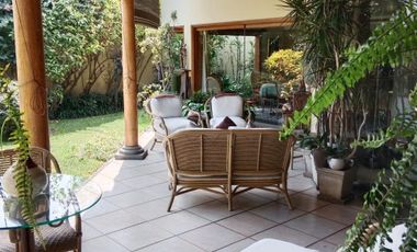 LINDA CASA EN VENTA, UBICADO EN ESQUINA, CAMACHO