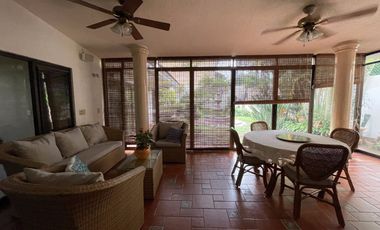 Hermosa Casa enVenta en Mar de Ross, Lomas del Country