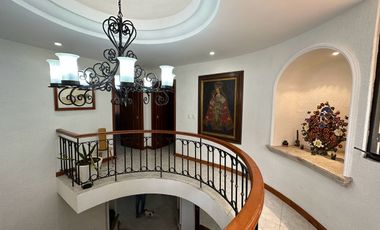Hermosa Casa enVenta en Mar de Ross, Lomas del Country