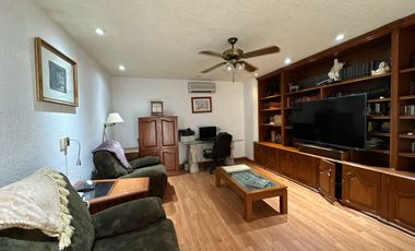 Hermosa Casa enVenta en Mar de Ross, Lomas del Country