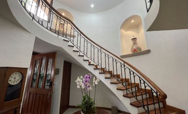 Hermosa Casa enVenta en Mar de Ross, Lomas del Country