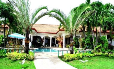 4 Bedroom Beach House and Lot For Sale in Carmen Cebu