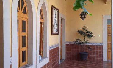 Casa en renta en el centro, Juan José de Lejarza y Antonio Alzate, ideal para escuela, oficina, academia