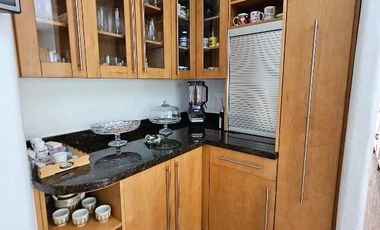 Las Cañadas Amplia Casa en Venta con Hermosa Variedad de Plantas