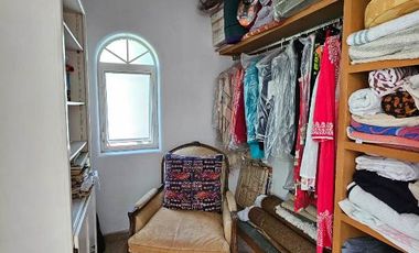 Las Cañadas Amplia Casa en Venta con Hermosa Variedad de Plantas