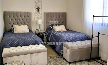 CASA EN VENTA EN VENTA, CAÑADA DEL REFUGIO NORTE, León, Gto; 5 REC. ALBERCA.