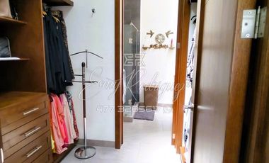 CASA EN VENTA EN VENTA, CAÑADA DEL REFUGIO NORTE, León, Gto; 5 REC. ALBERCA.