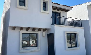 MAGNIGICA CASA SALIDA SMA