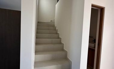 MAGNIGICA CASA SALIDA SMA
