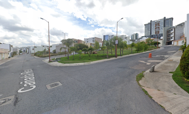 Atención Inversionistas!! Venta de Casa en Remate Bancario, Col. Lomas del Tecnológico, San Luis Potosi.