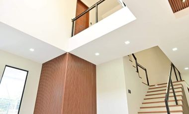 ART - FOR SALE: Brandnew 3F 5BR House in Multinational Village, Parañaque City