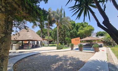 VENTA DE 3 CASAS EN ATLIXCO CON CABALLERIZAS, ESTABLO, HUERTO,ALBERCA TECHADA Y DESCUBIERTA