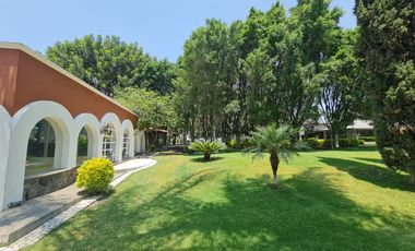 VENTA DE 3 CASAS EN ATLIXCO CON CABALLERIZAS, ESTABLO, HUERTO,ALBERCA TECHADA Y DESCUBIERTA