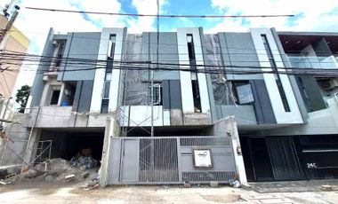 3 Storey Elegant Townhouse for sale in Teachers Village Diliman Quezon City     Flood Free , Far from Fault Line  Near Cubao, Kamias, EDSA
