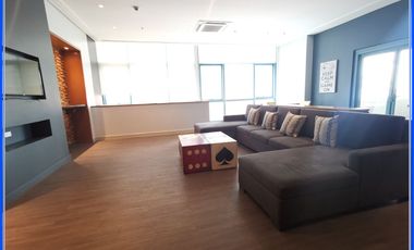 Contemporary Executive 1 BR Condo Suite in One Uptown, BGC for Sale