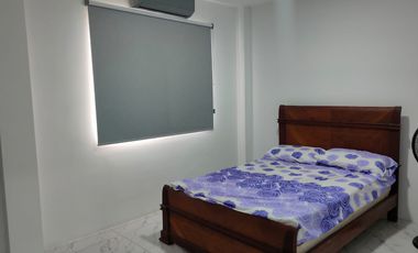 Casa amoblada de alquiler en la Urbanización La Joya, 3 dormitorios.