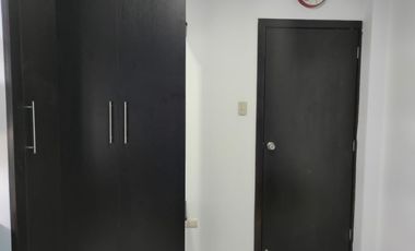 Casa amoblada de alquiler en la Urbanización La Joya, 3 dormitorios.