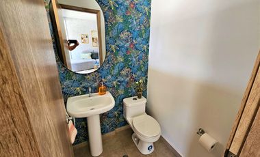 Casa en Pomasqui sin entrada.  3 habitaciones.  183 M2, conjunto con piscina, gym y áreas infantiles, crédito Miti Miti Vip